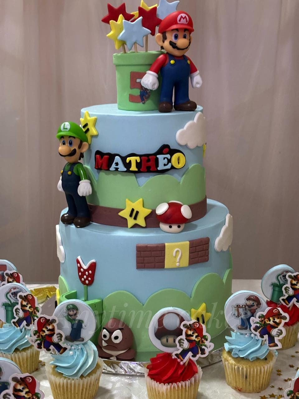 Custom personalized birthday cakes designed by Rachel in Mauritius